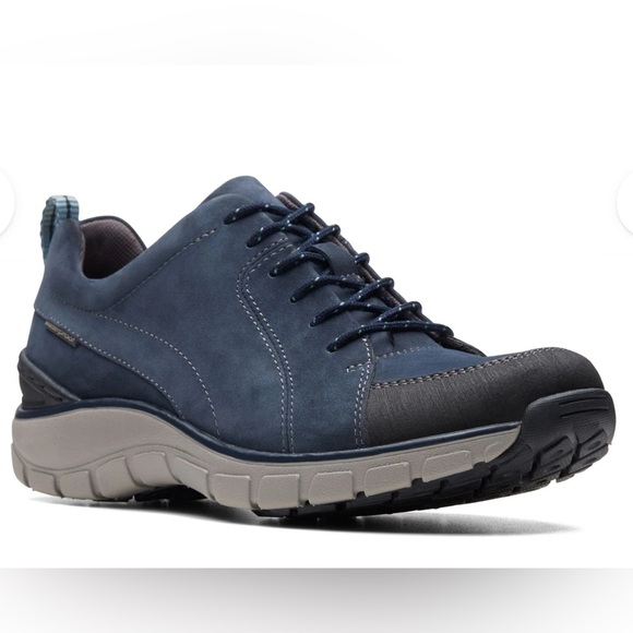 Clarks *NIB* Women's Wave Go Sneaker in Navy - Picture 1 of 11